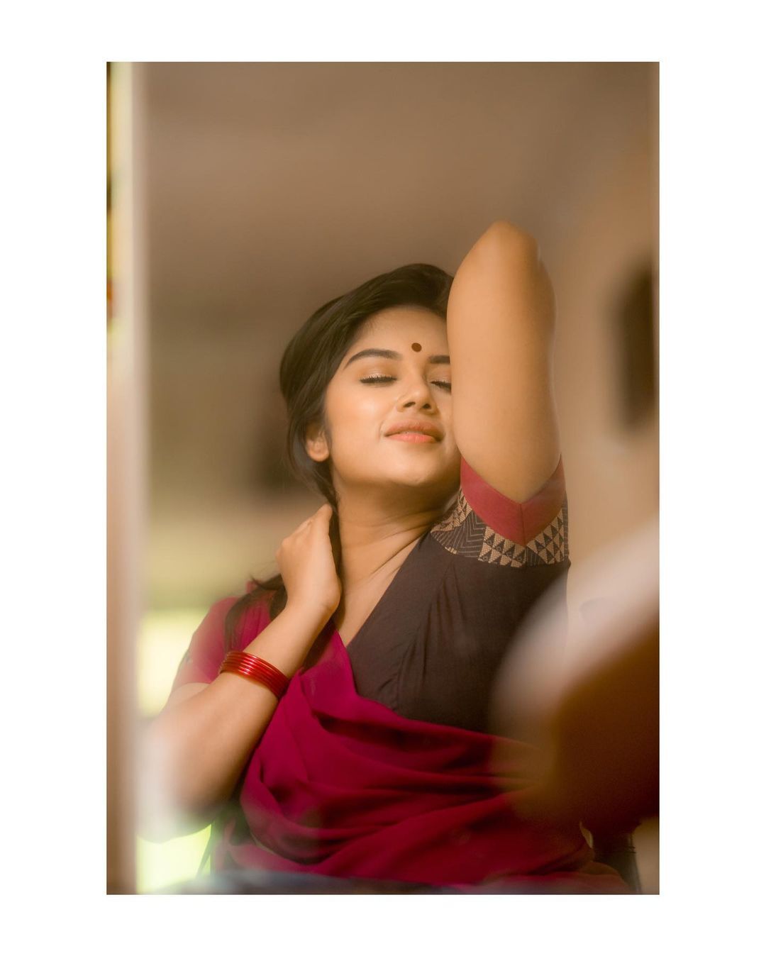 Preethi Sharma's Stunning Magenta & Maroon Looks