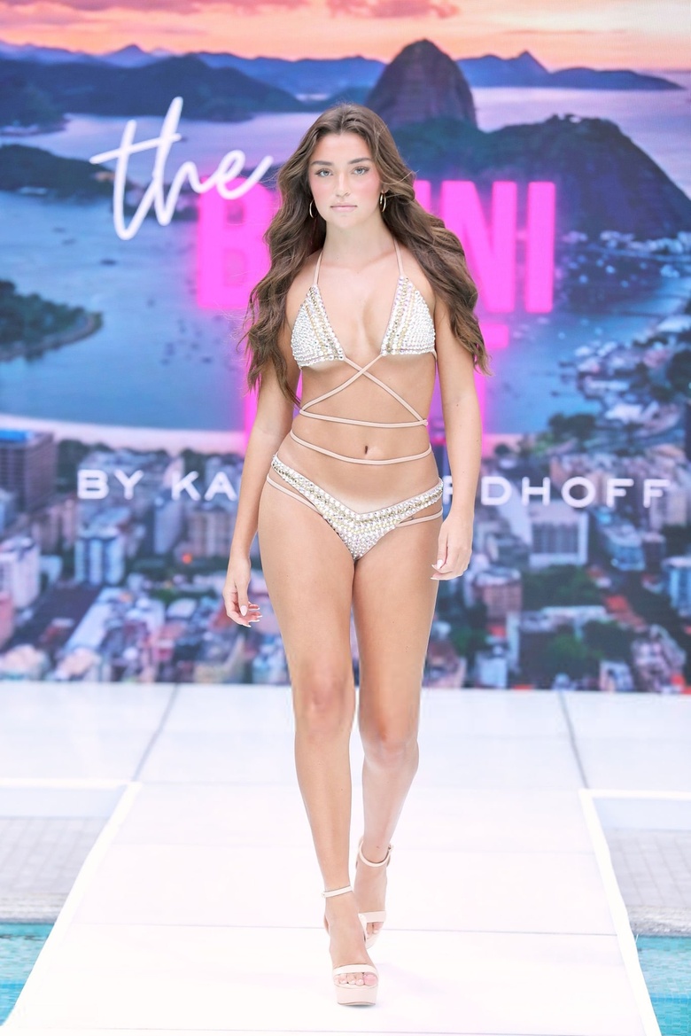Presley Elise Steals the Spotlight at New York Swim Week Runway Show!
