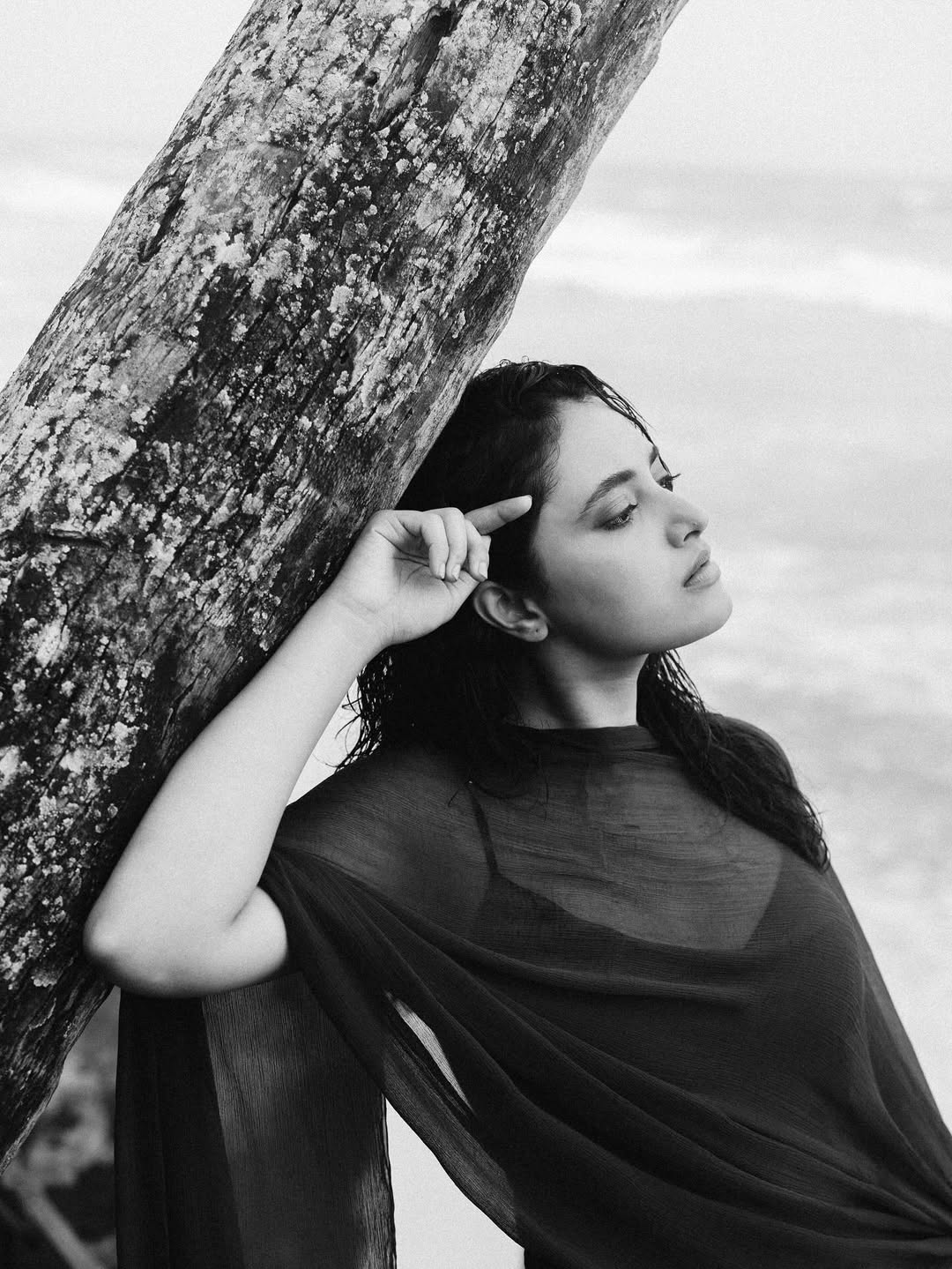 Black Saree Study: Priyanka Mohan's Measured Moment