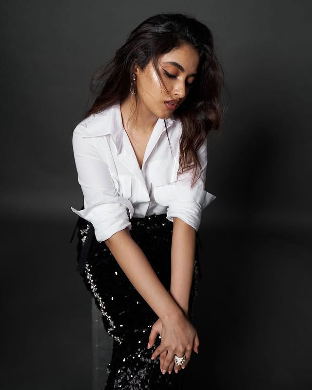 Black Saree Study: Priyanka Mohan's Measured Moment