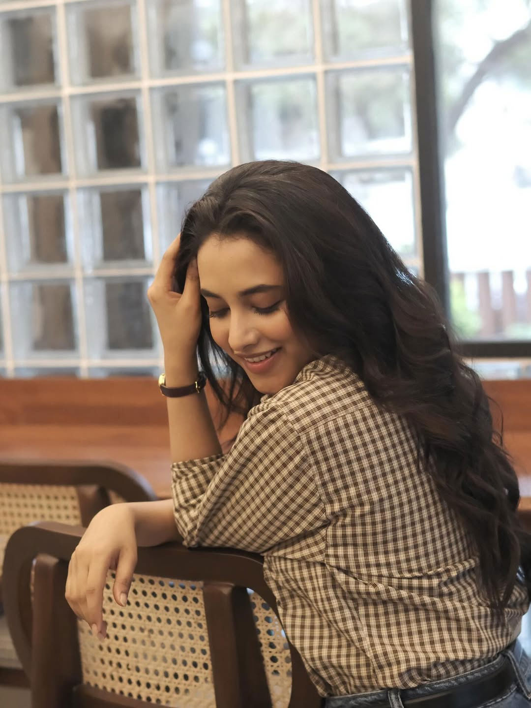 Black Saree Study: Priyanka Mohan's Measured Moment