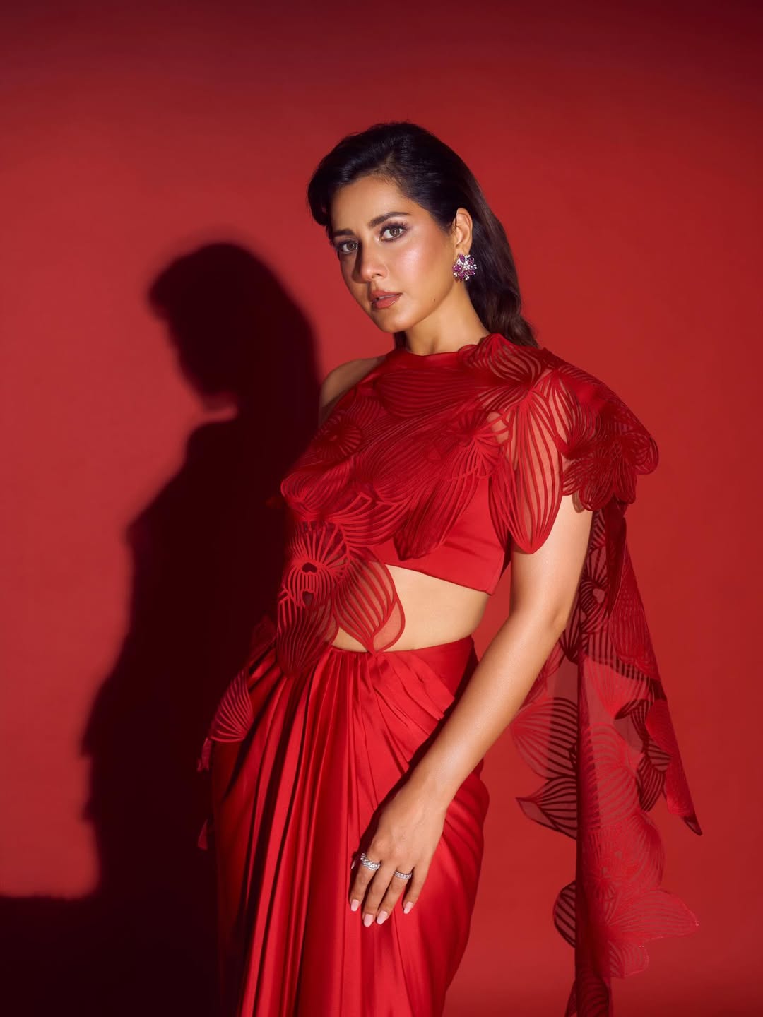 Raashii Khanna Dazzles in Fiery Red Saree Gown at Zee Telugu Apsara Awards