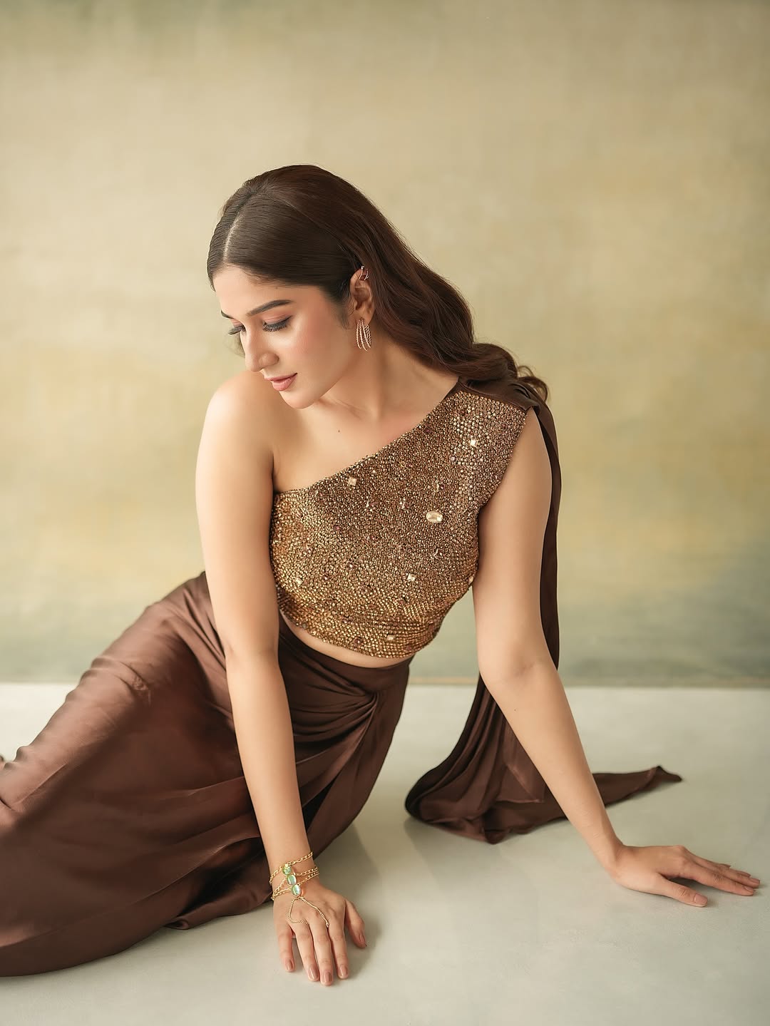 Rabiya Khatoon’s Stunning Ethnic Glamour Takes Over the Red Carpet