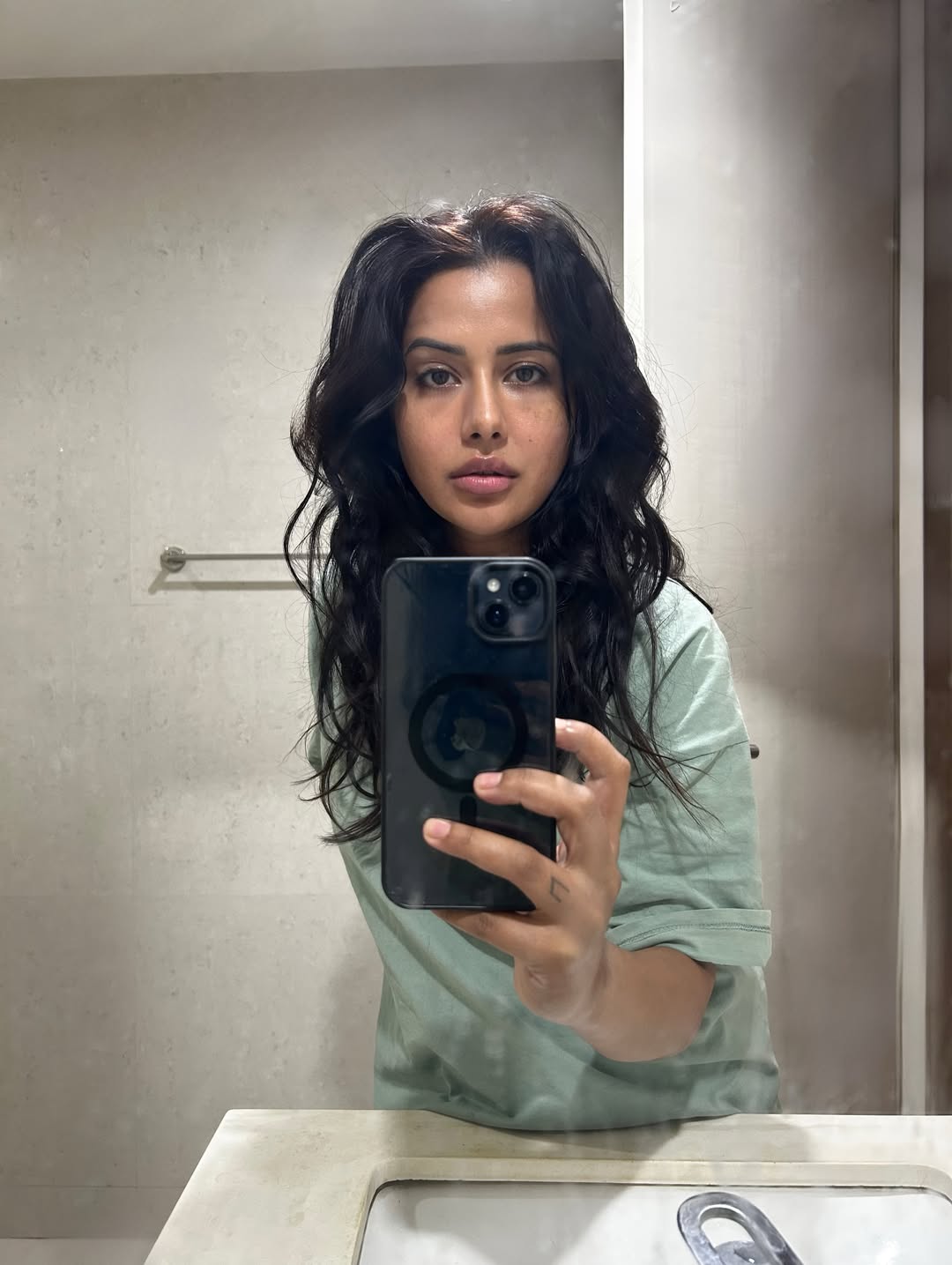 Raiza Wilson's Latest Scoop Subscription Secrets and Fashion Buzz