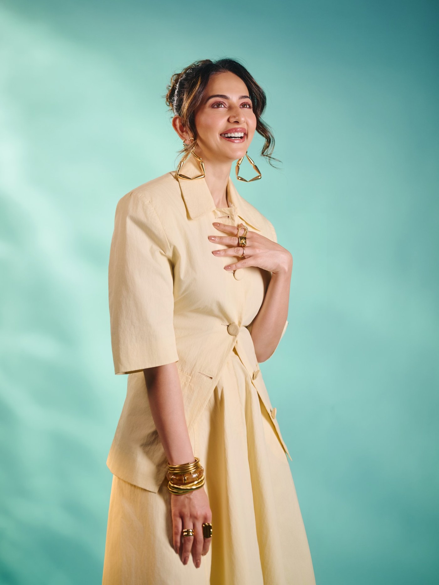 Rakul Preet Singh's Feminine Power Suit Sensation Unveiled!