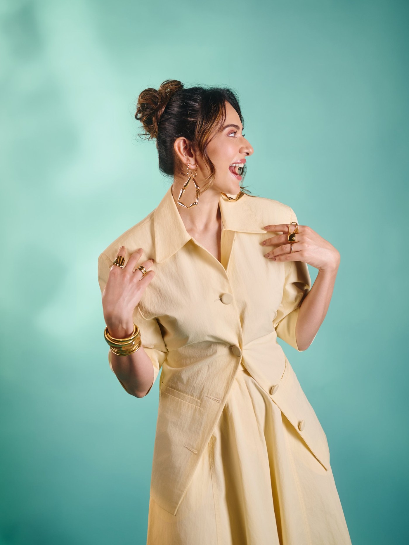 Rakul Preet Singh's Feminine Power Suit Sensation Unveiled!