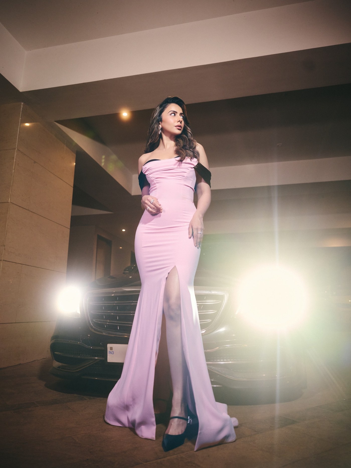 Rakul Preet Singh's Pink Dream: A Masterclass in Modern Glamour and Grace