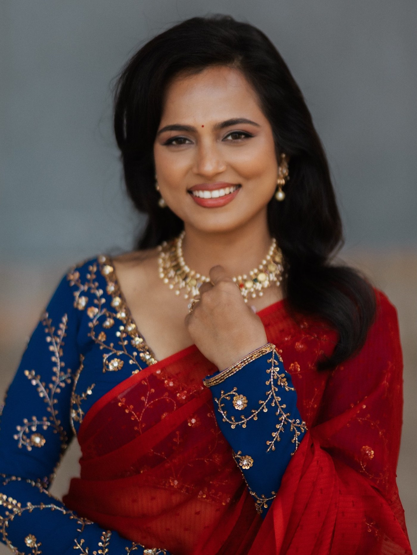 Ramya Pandian's Regal Saree Look: Tradition Meets Modern Flair!