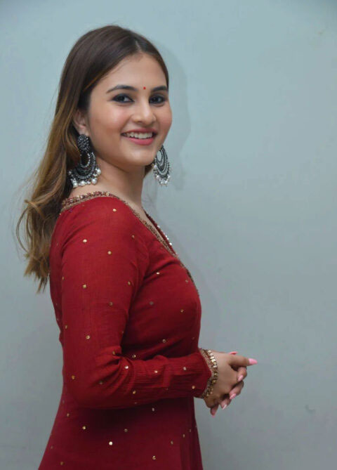 Ramya Pasupuleti Miles of Love Movie Photos Stunning Gallery