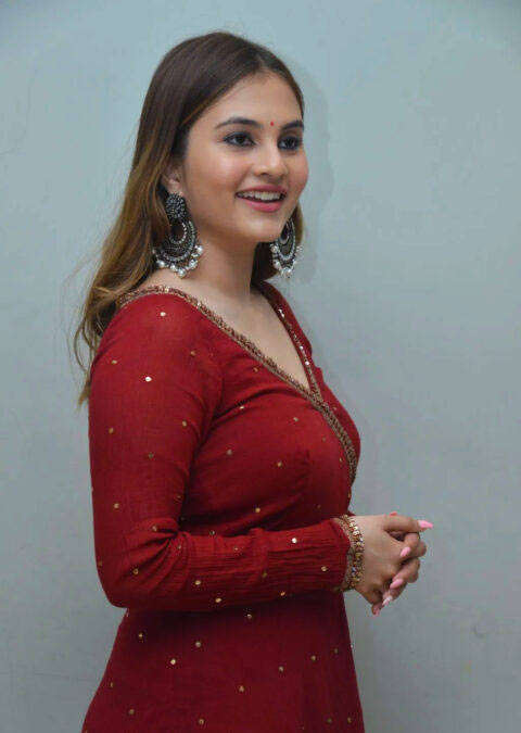 Ramya Pasupuleti Miles of Love Movie Photos Stunning Gallery