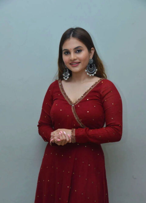 Ramya Pasupuleti Miles of Love Movie Photos Stunning Gallery