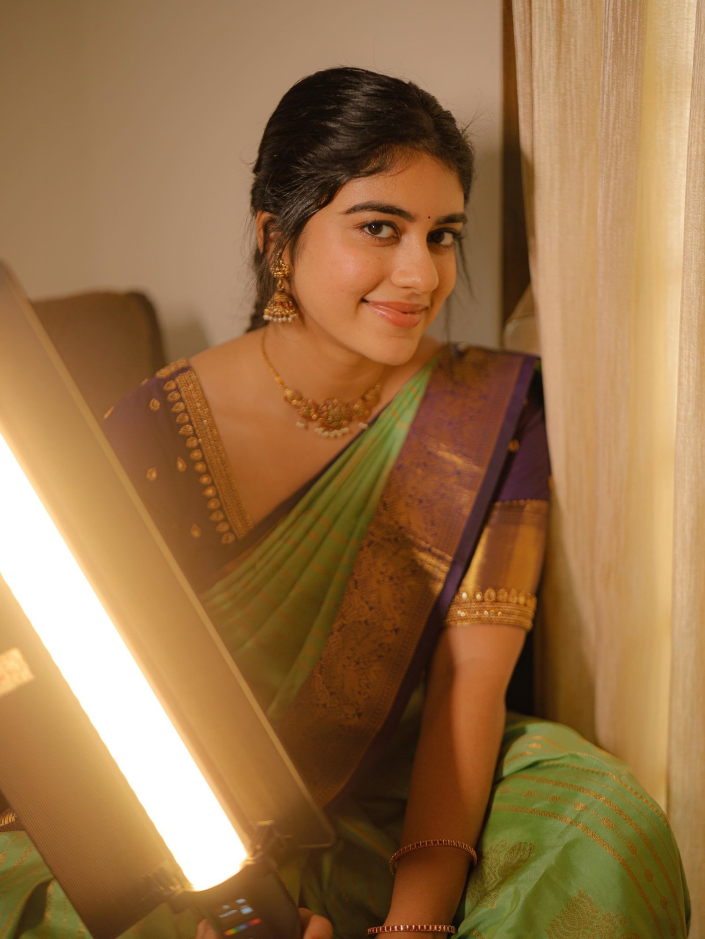 Timeless Charm and Modern Grace: Celebrating Ramya Ranganathan’s Stunning Style!