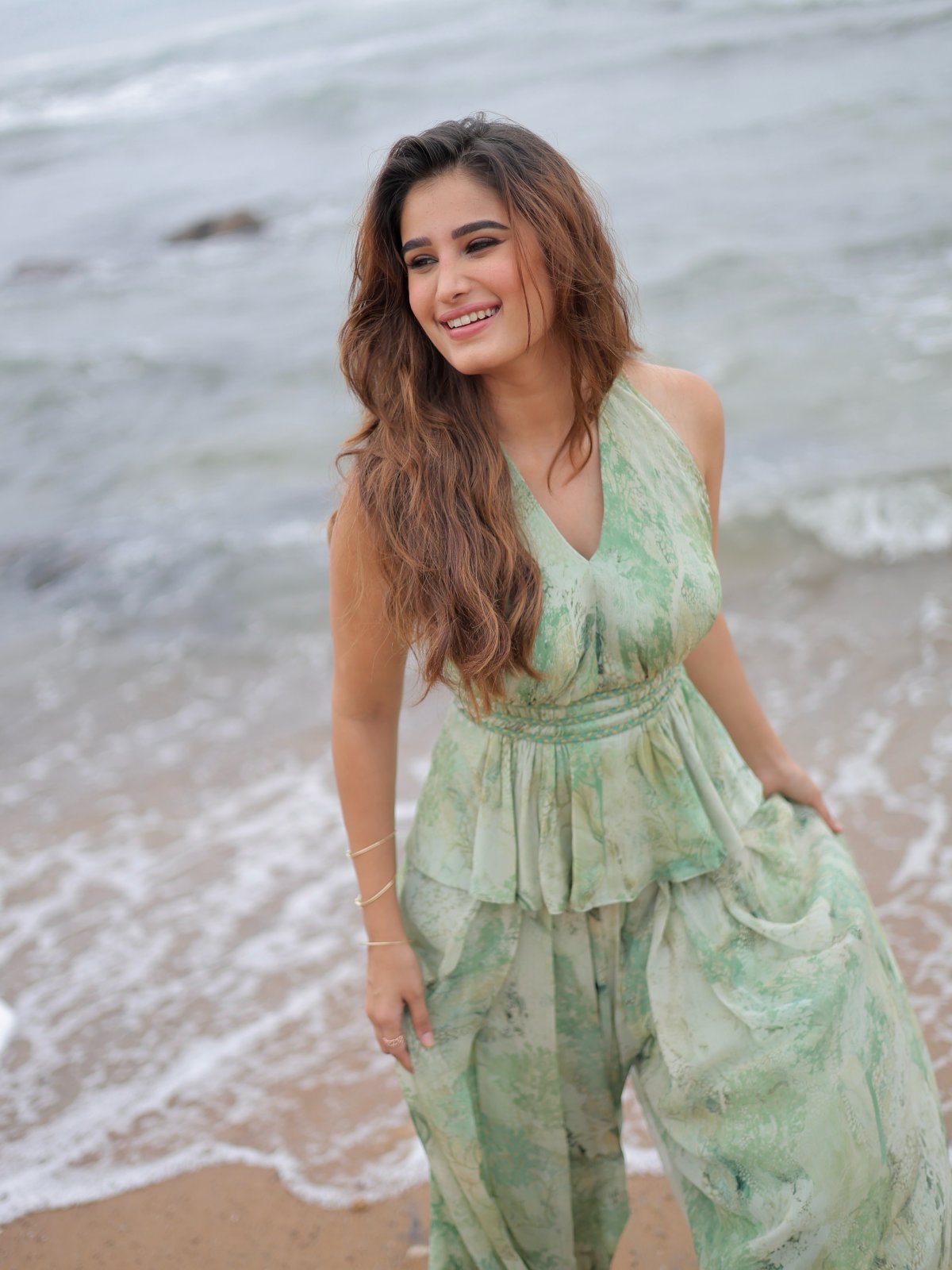 Rasha Thadani's Boho Beach Dreams: Effortless Style on the Coast