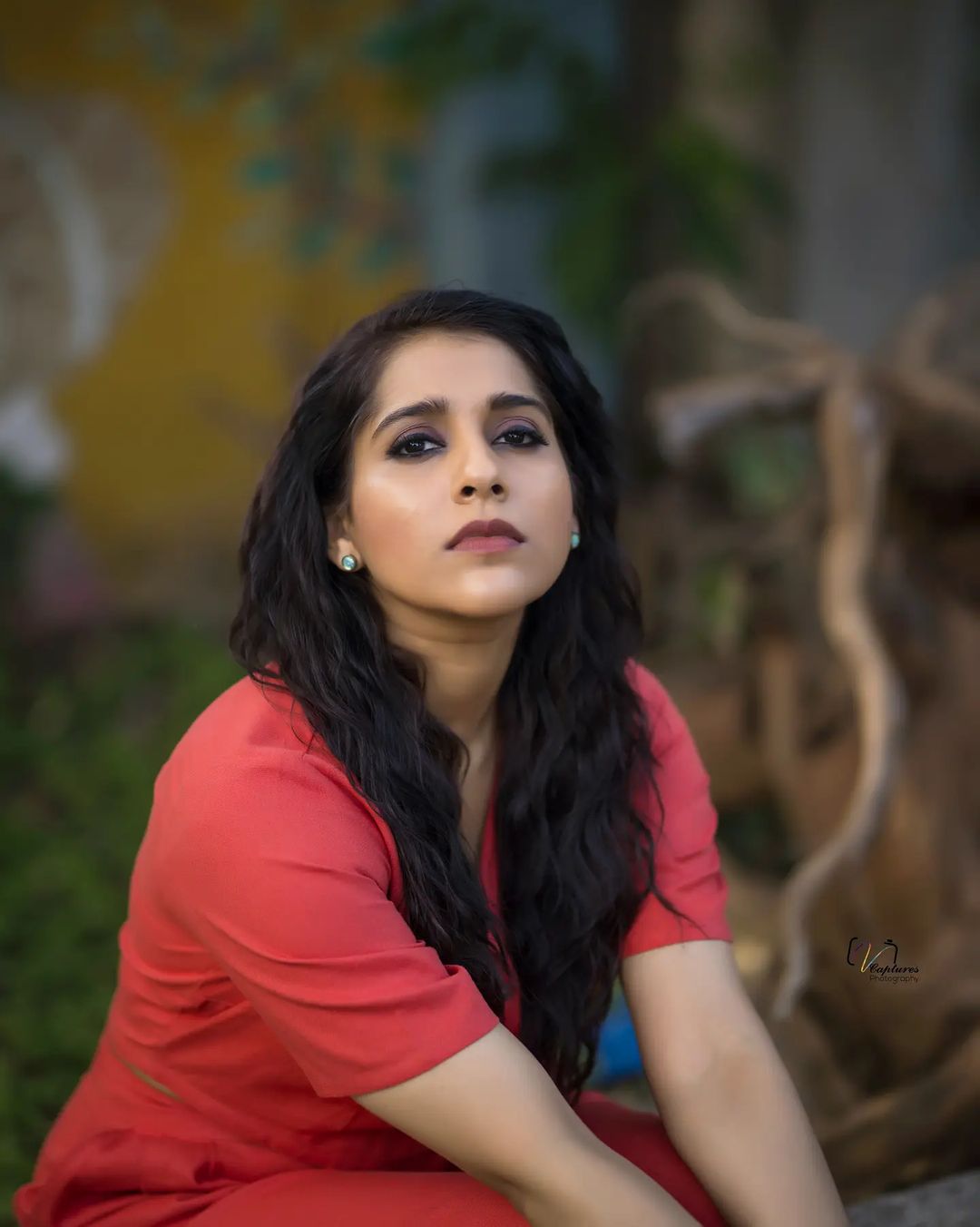 Rashmi Gautam Latest Glamour Photos and Fashion Looks