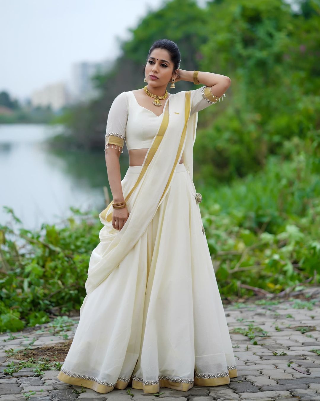 Rashmi Gautam's Stunning Outdoor Elegance
