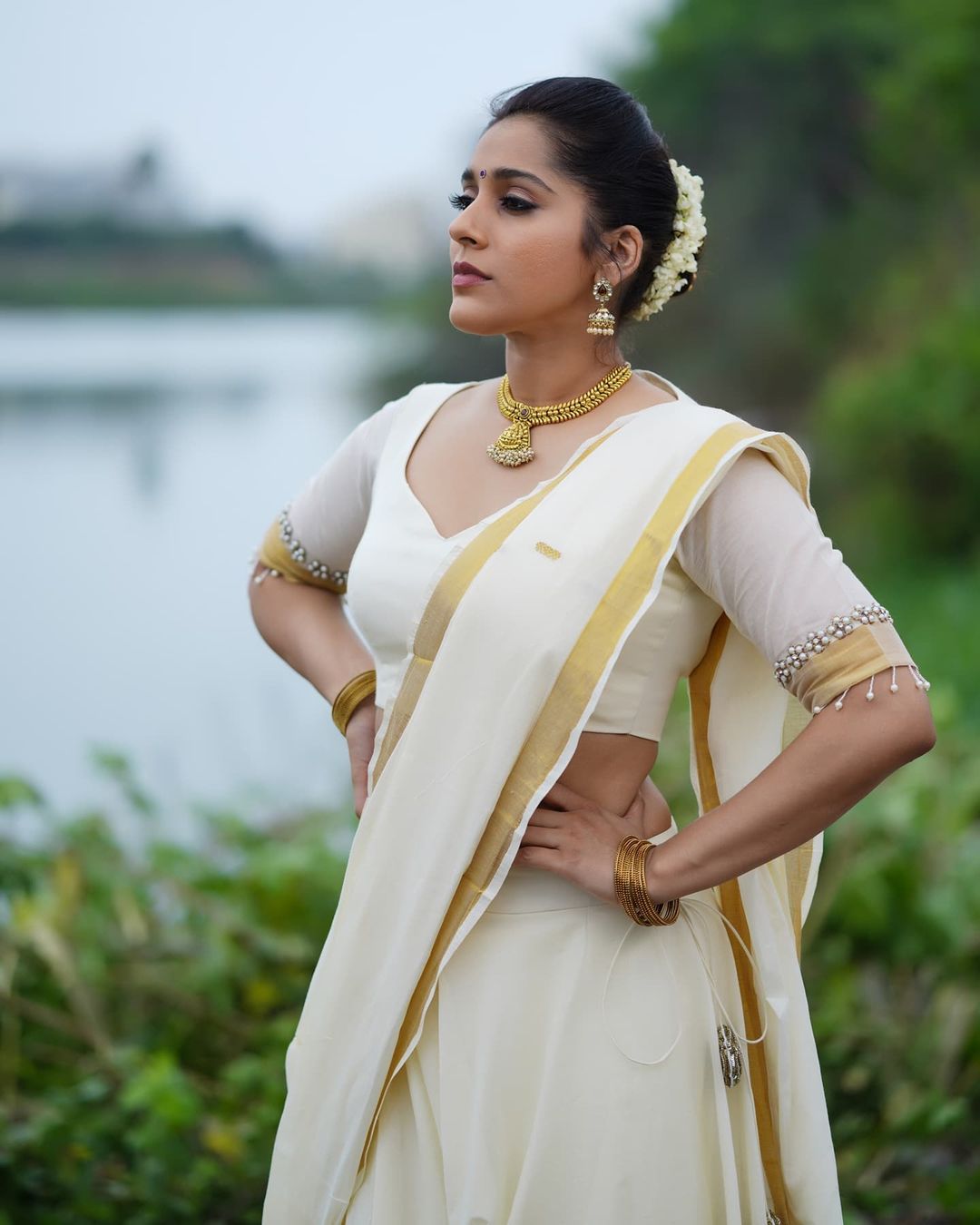 Rashmi Gautam's Stunning Outdoor Elegance