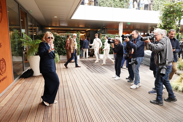 Rebel Wilson's Iconic Style Shines in Stunning Photos