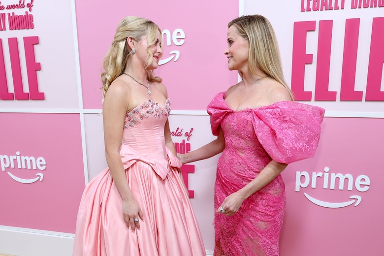 Reese Witherspoon's Effortless Chic at the 'Elle' World Premiere