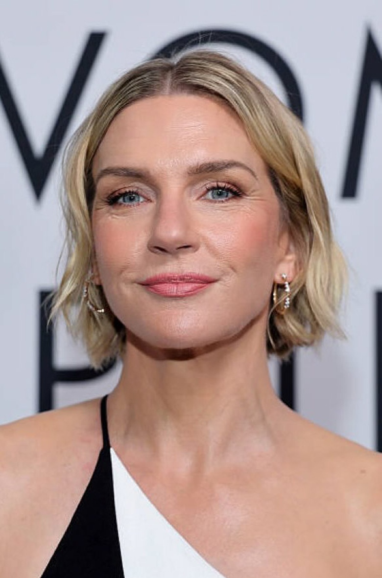 Spotlight Moments: Why Everyone is Obsessed with the Subject's Glamour