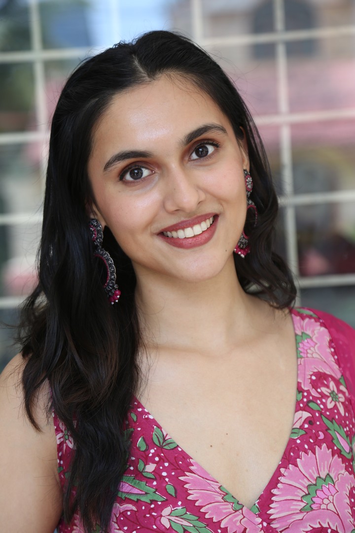 Riya Jithu Steals the Spotlight in Stunning Festive Looks