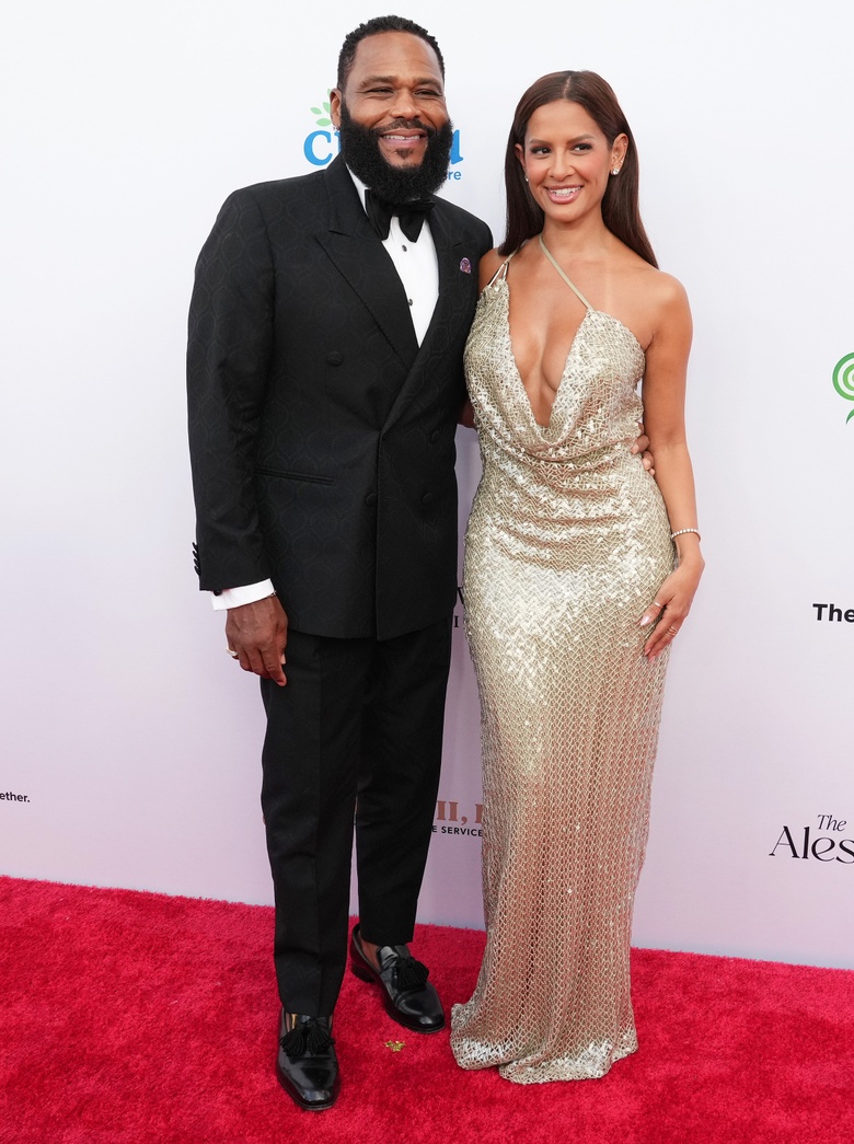 Rocsi Diaz’s Stellar Shine: Capturing Hollywood Glamour and Confidence
