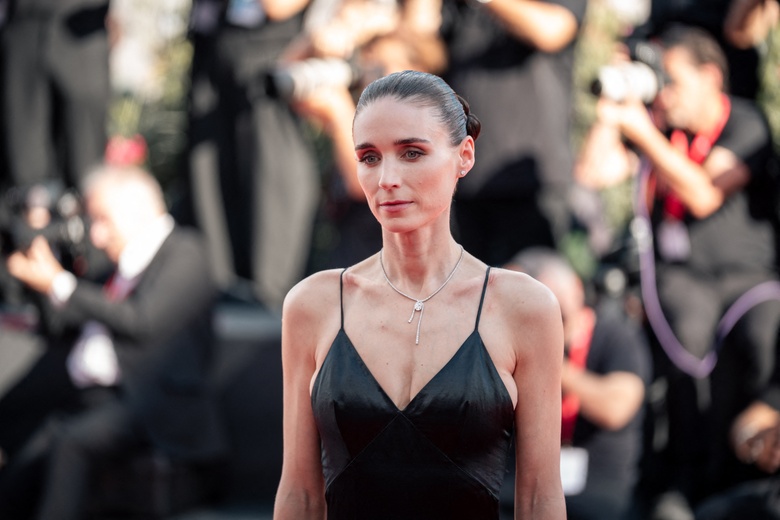 Rooney Mara's Effortless Chic Glow at Venice Film Festival