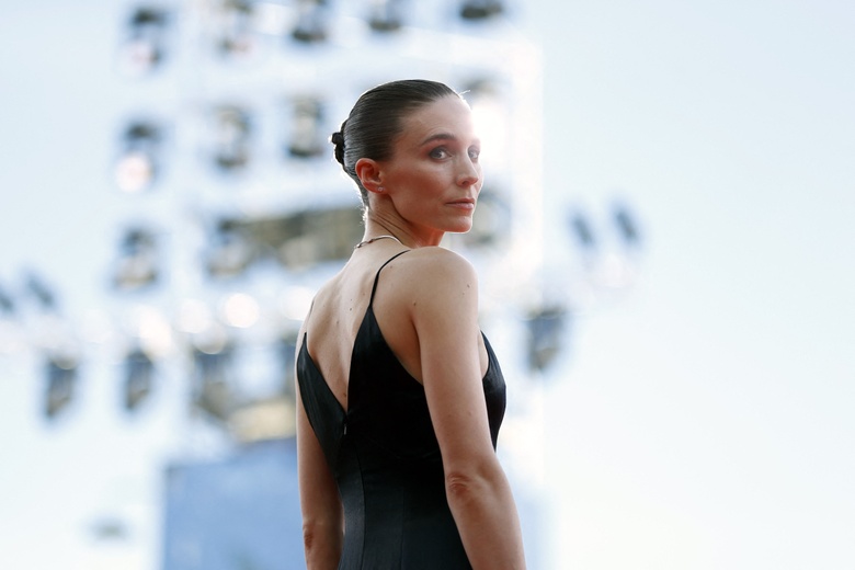 Rooney Mara's Effortless Chic Glow at Venice Film Festival