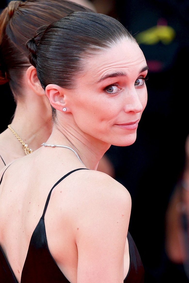 Rooney Mara's Effortless Chic Glow at Venice Film Festival