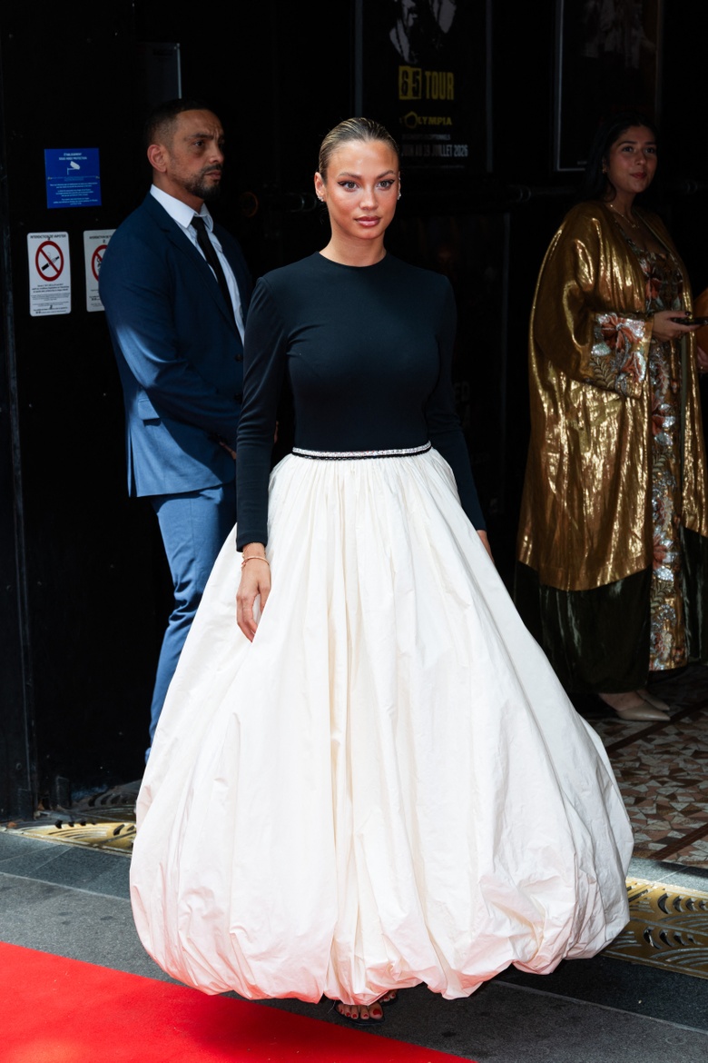 Rose Bertram Steals the Spotlight at Paris Fashion Week