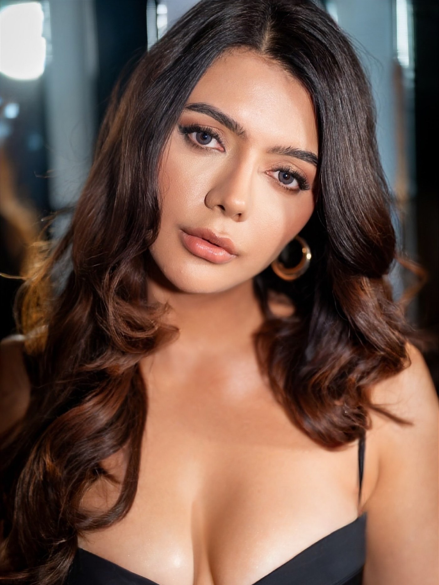 Ruhi Singh’s Chic Black Dress Mastery: Effortless Glamour Redefined