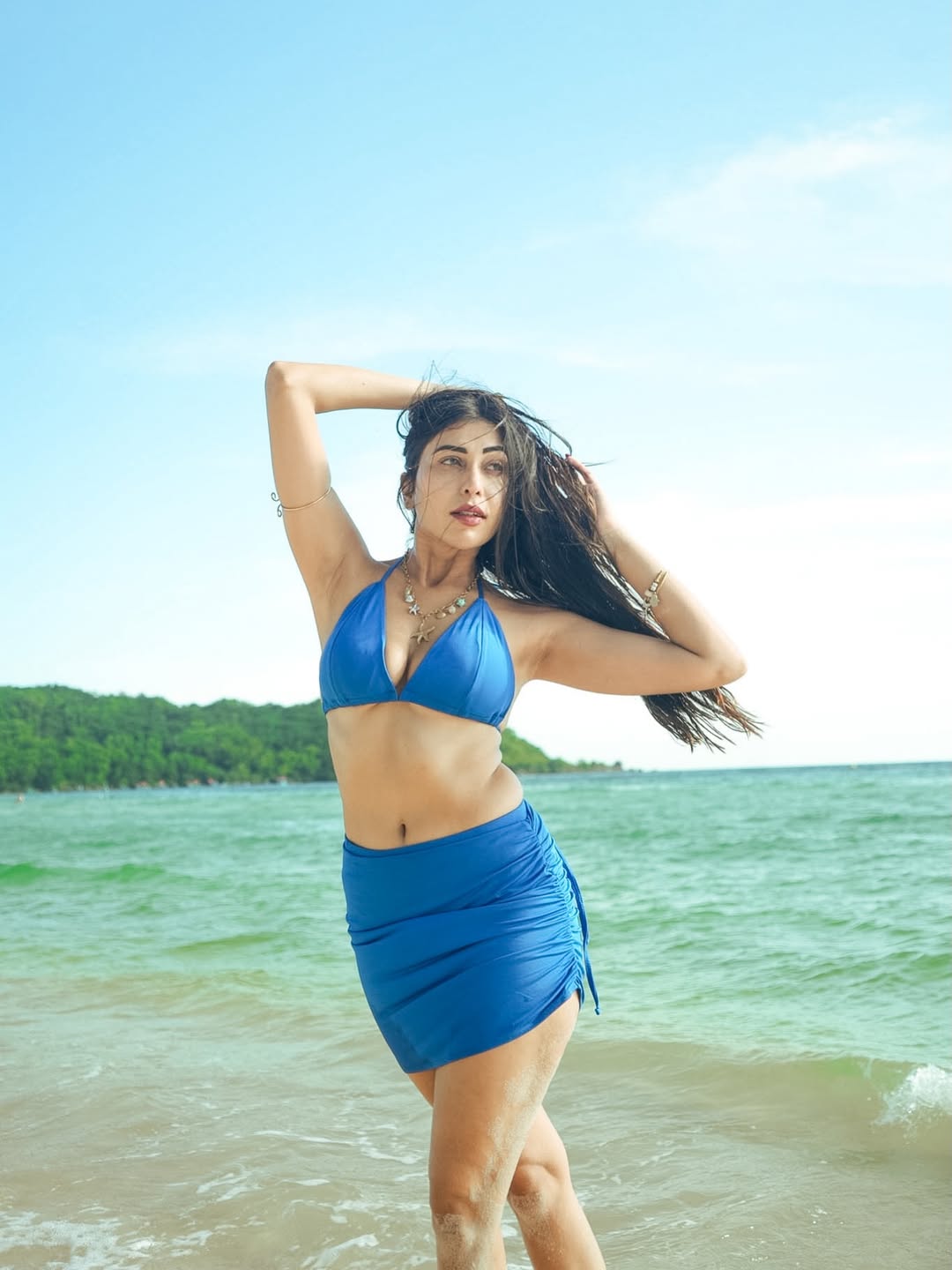 Ruma Sharma's Stunning Beach Glamour: A Coastal Vibe