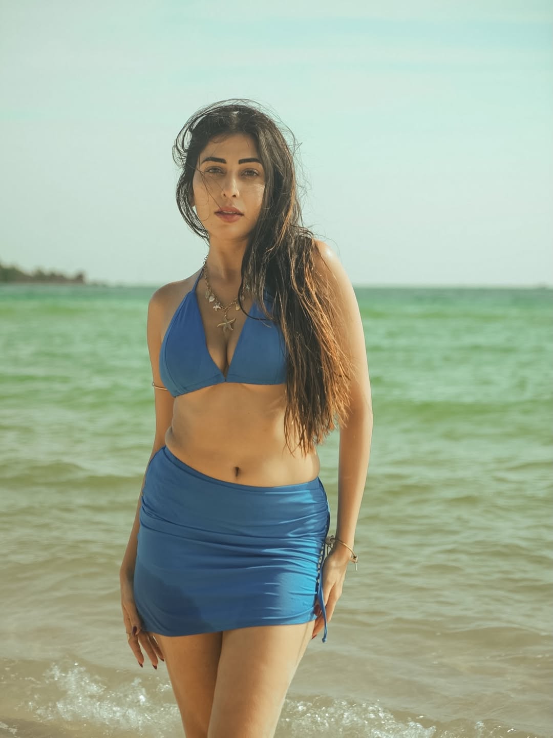 Ruma Sharma's Stunning Beach Glamour: A Coastal Vibe