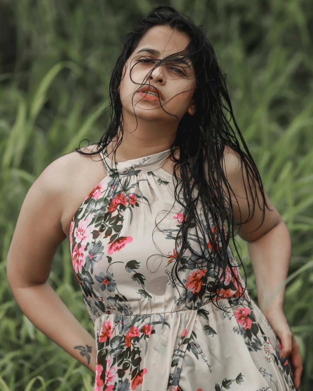 Sadhika Venugopal Latest Photos Stunning Glamour Gallery