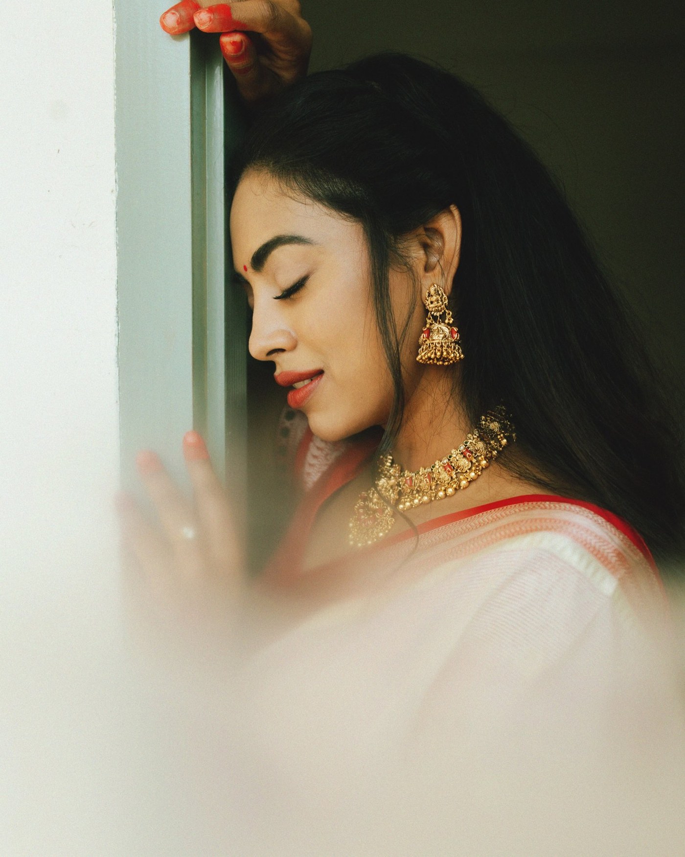 Sai Kamakshi Bhaskarla Owns Ethnic Grace in Regal Saree Ensemble