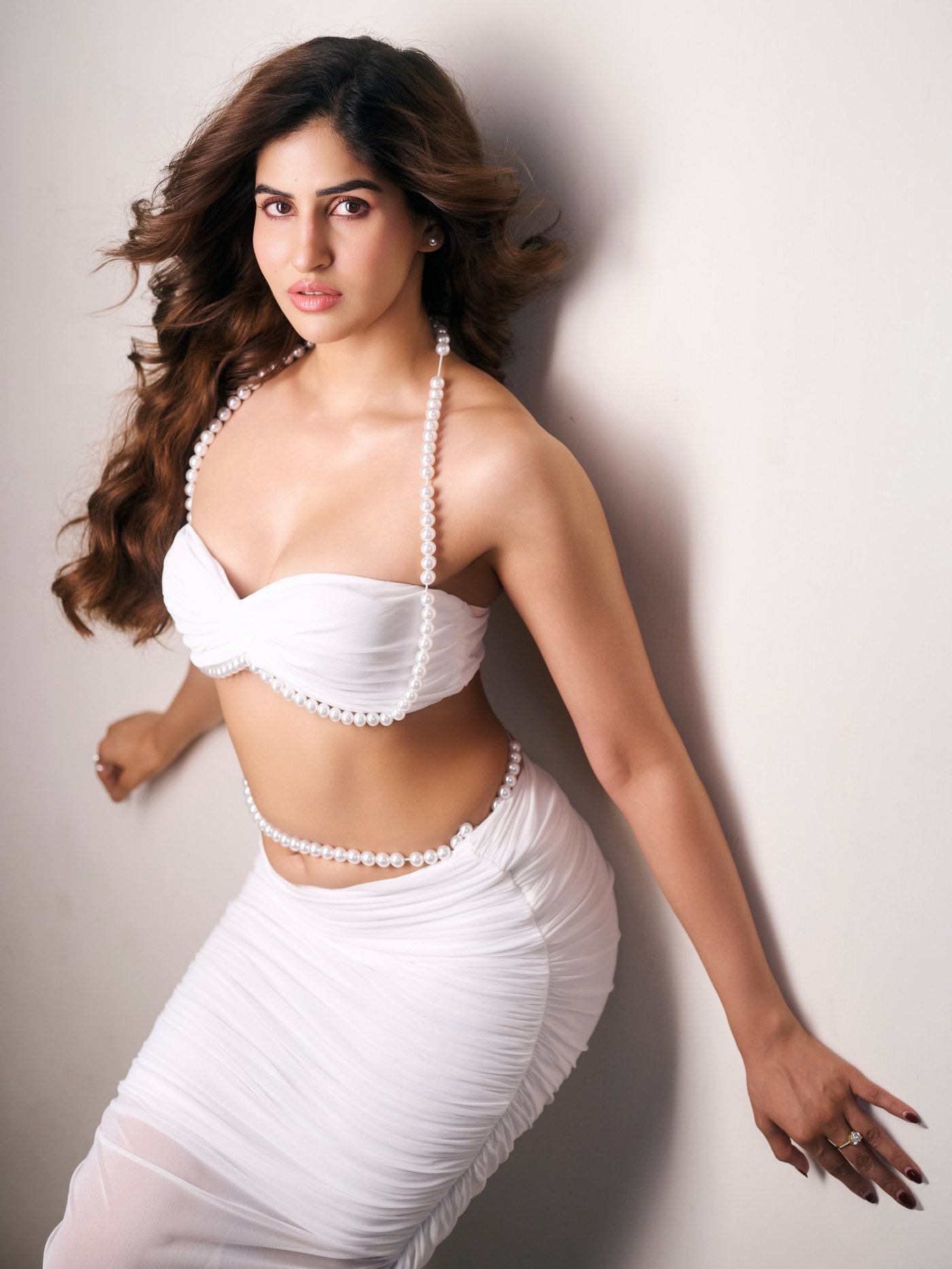 Sakshi Malik's White Glamour Statement: Effortlessly Polished Perfection