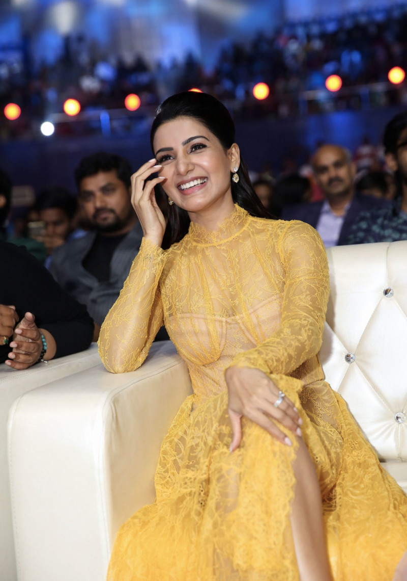 Samantha Akkineni's Stunning Yellow Ensemble Gallery