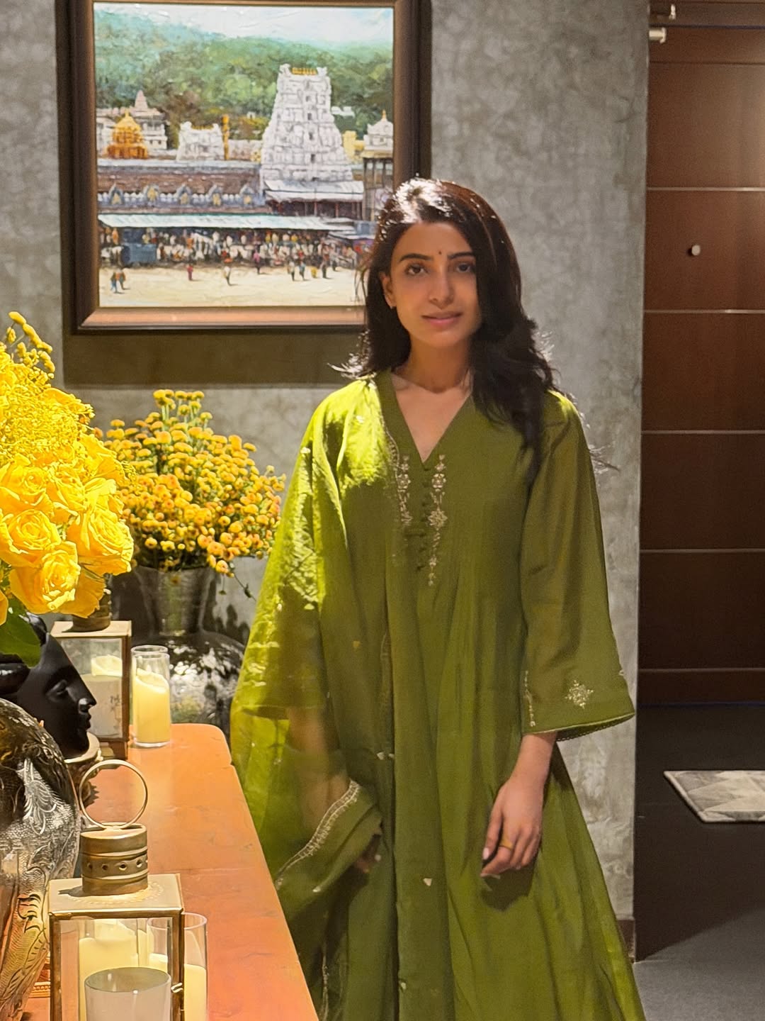 Samantha's Stunning Style: A Collection of Looks