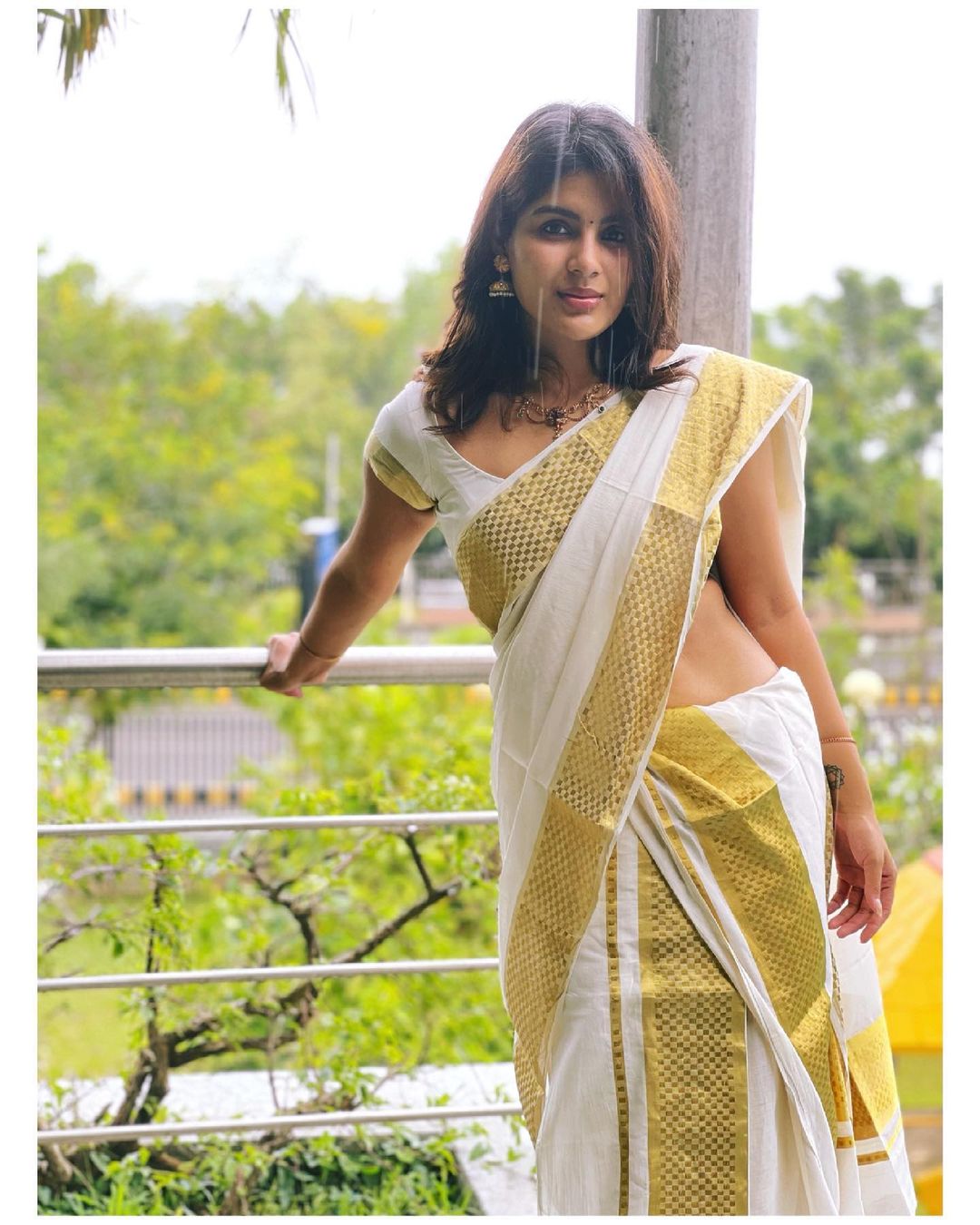 Samyuktha Menon's Golden Radiance: Outdoor Elegance