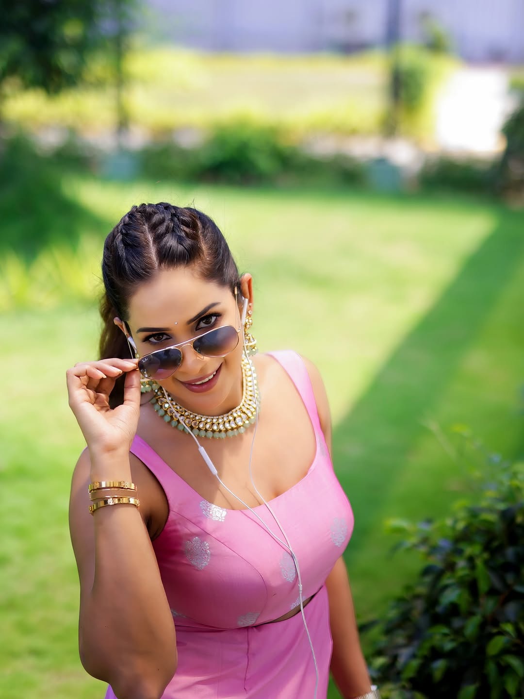 Samyuktha Shanmughanathan's Viral Pink Outfit Photos Trend