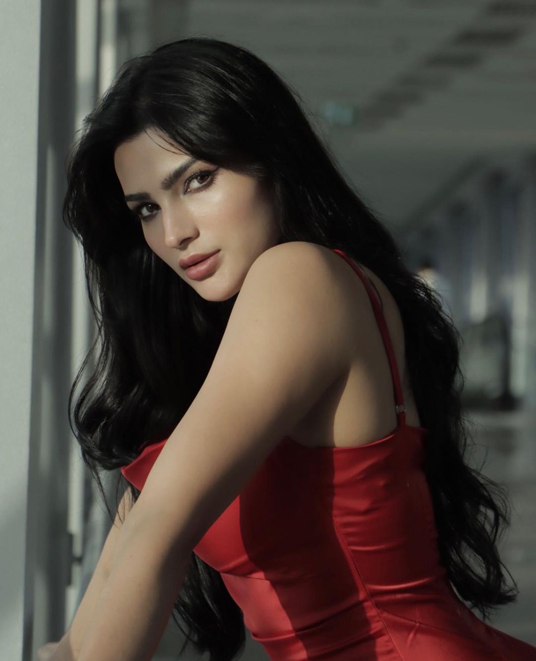 Sanjana Singh's Stunning Pink & Red Ensemble