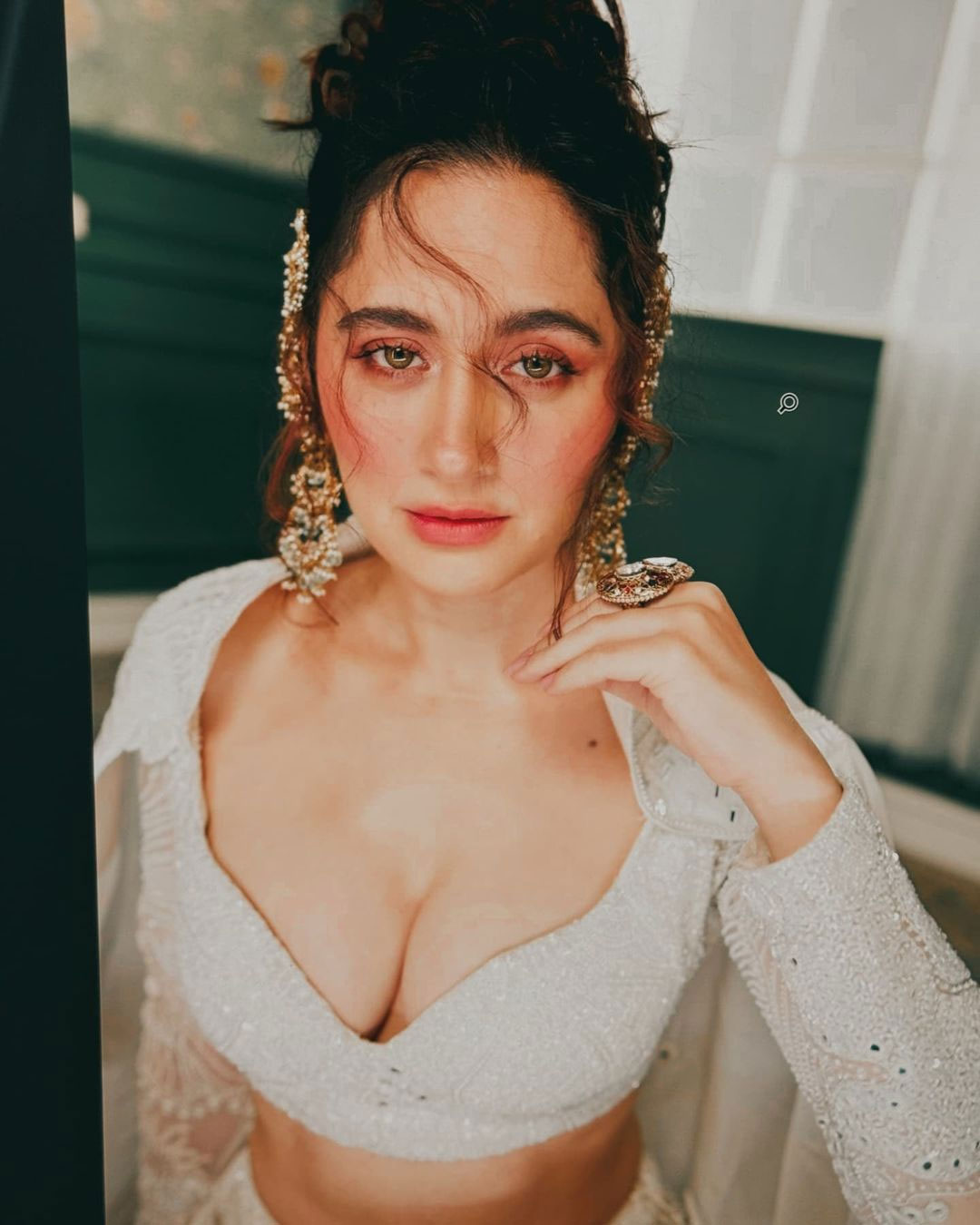 Sanjeeda Shaikh's Chic Look Steals Spotlight!