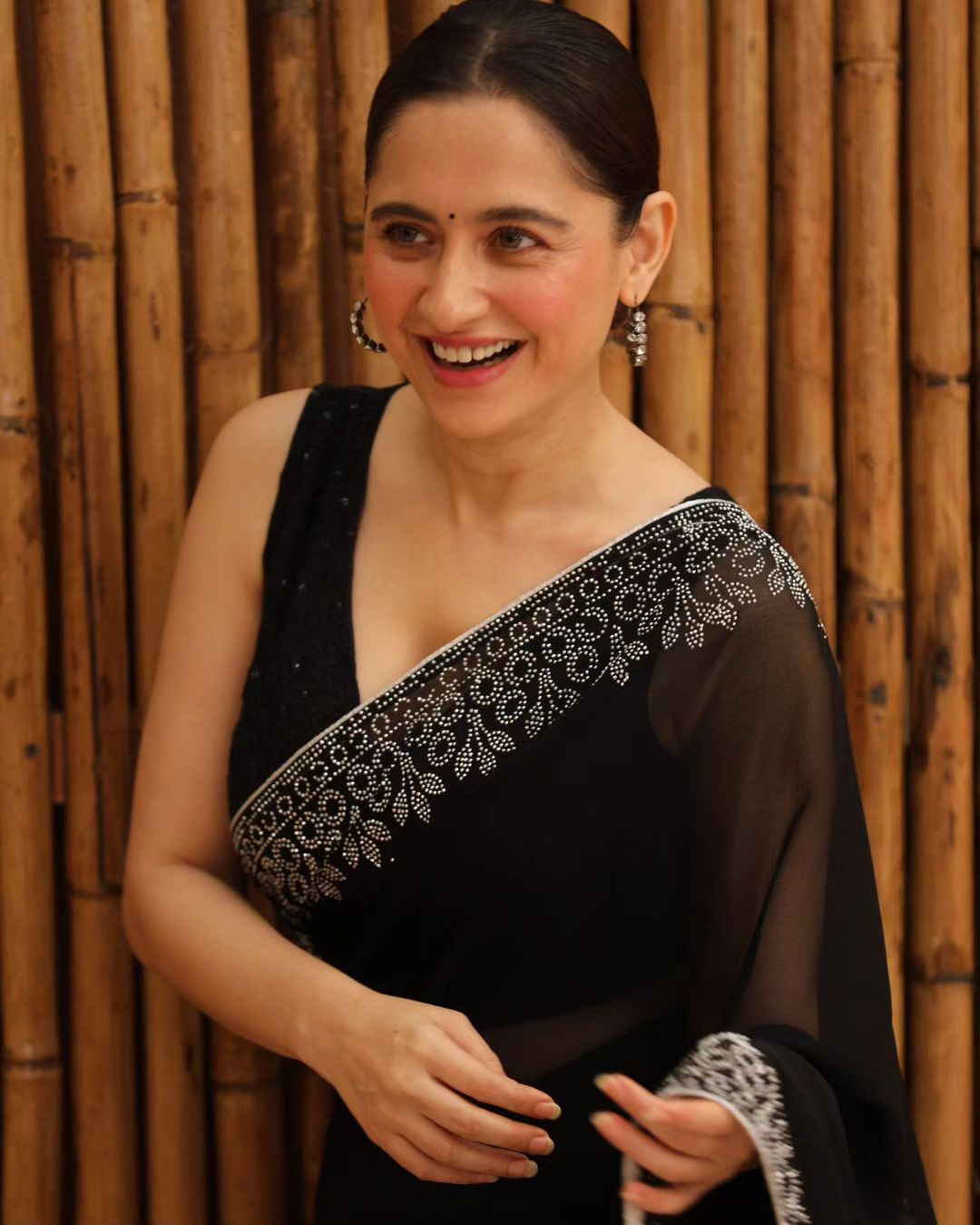 Sanjeeda Shaikh's Chic Look Steals Spotlight!