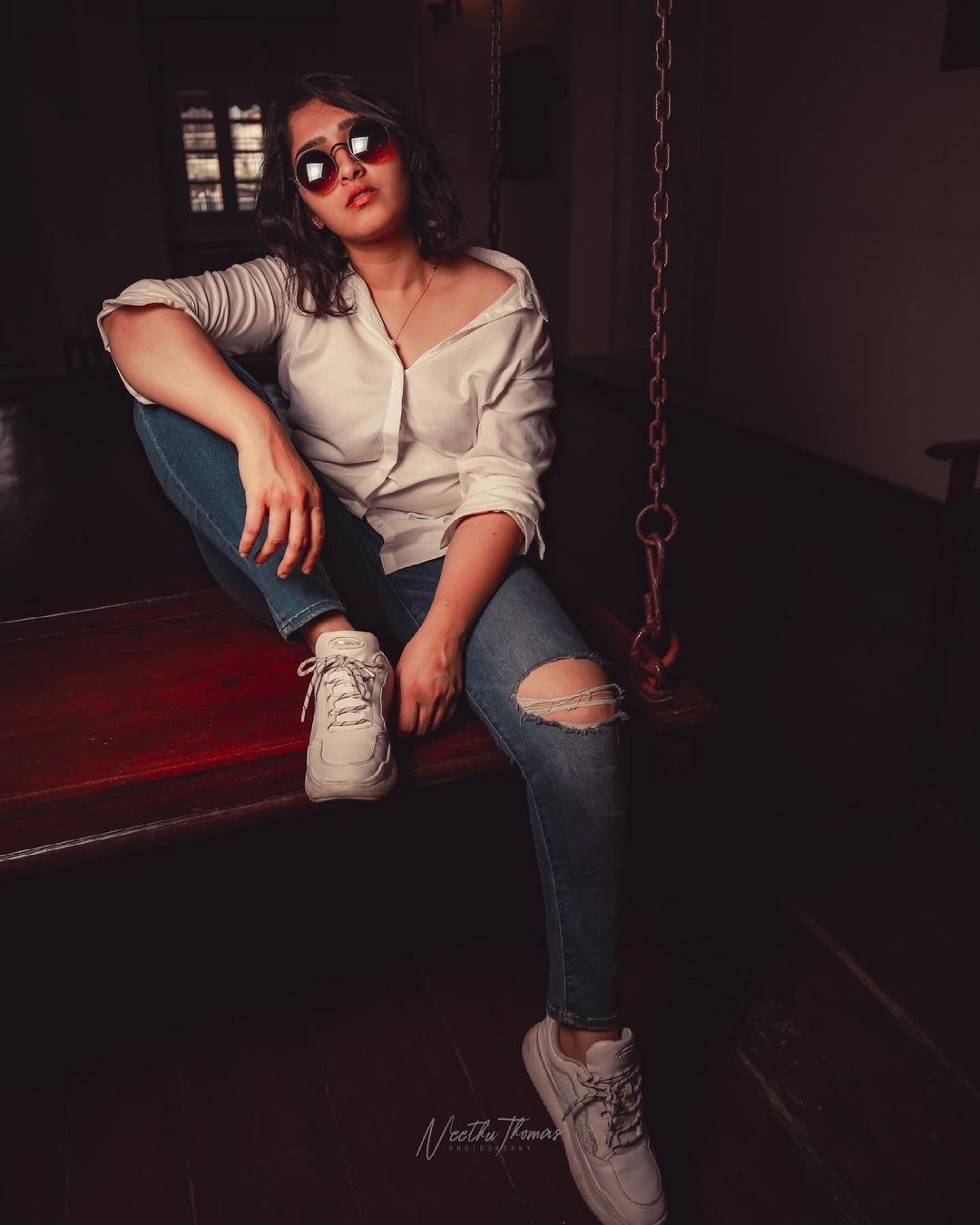 Sanusha's Stunning Latest Photo Shoot Stills Reveal Glamour