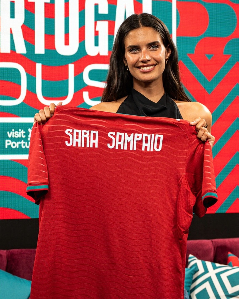 Sara Sampaio Steals the Spotlight at World Cup Celebration