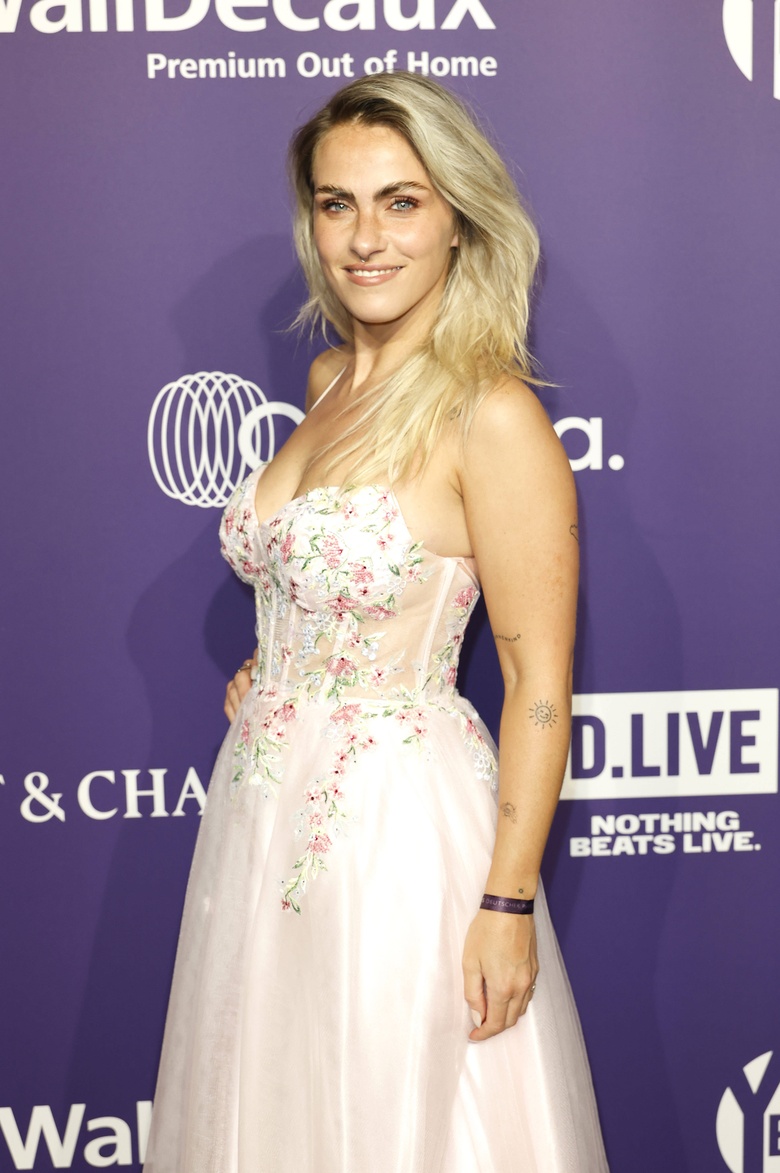 Sarah Mangione Steals the Spotlight at German Perfume Awards!