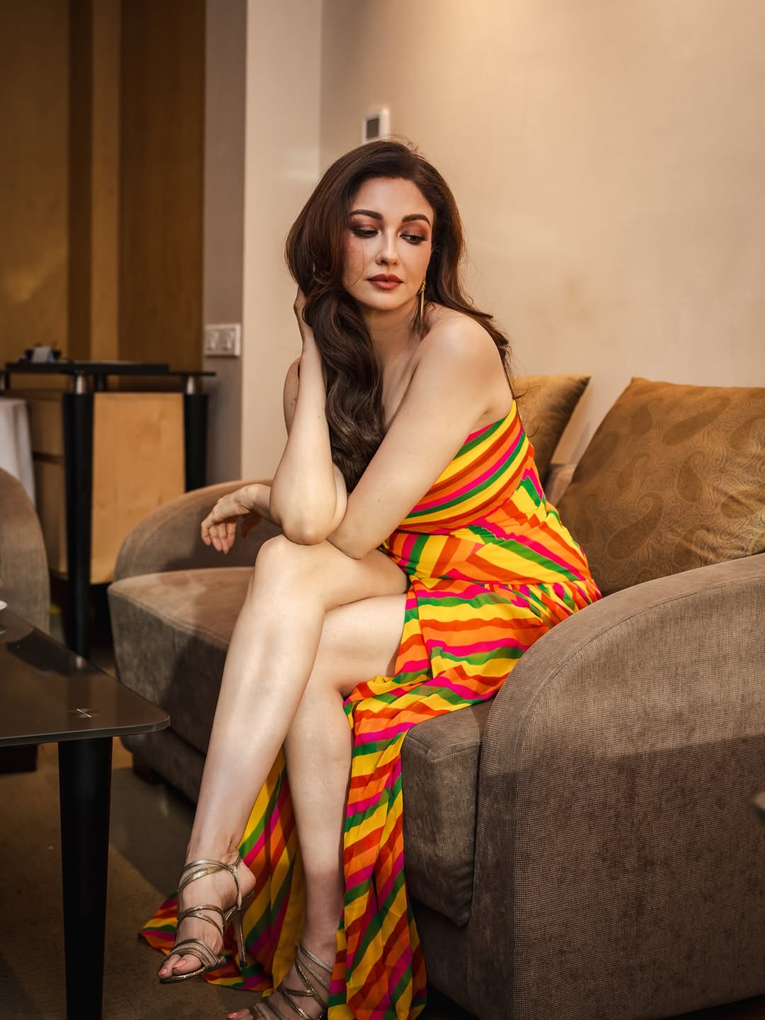 Saumya Tandon's Vibrant Style: A Photo Gallery