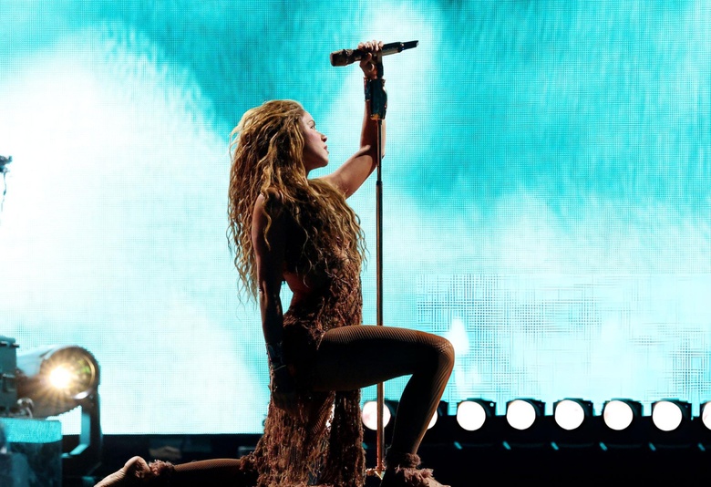 Shakira Commands Attention in Stunning New Looks!