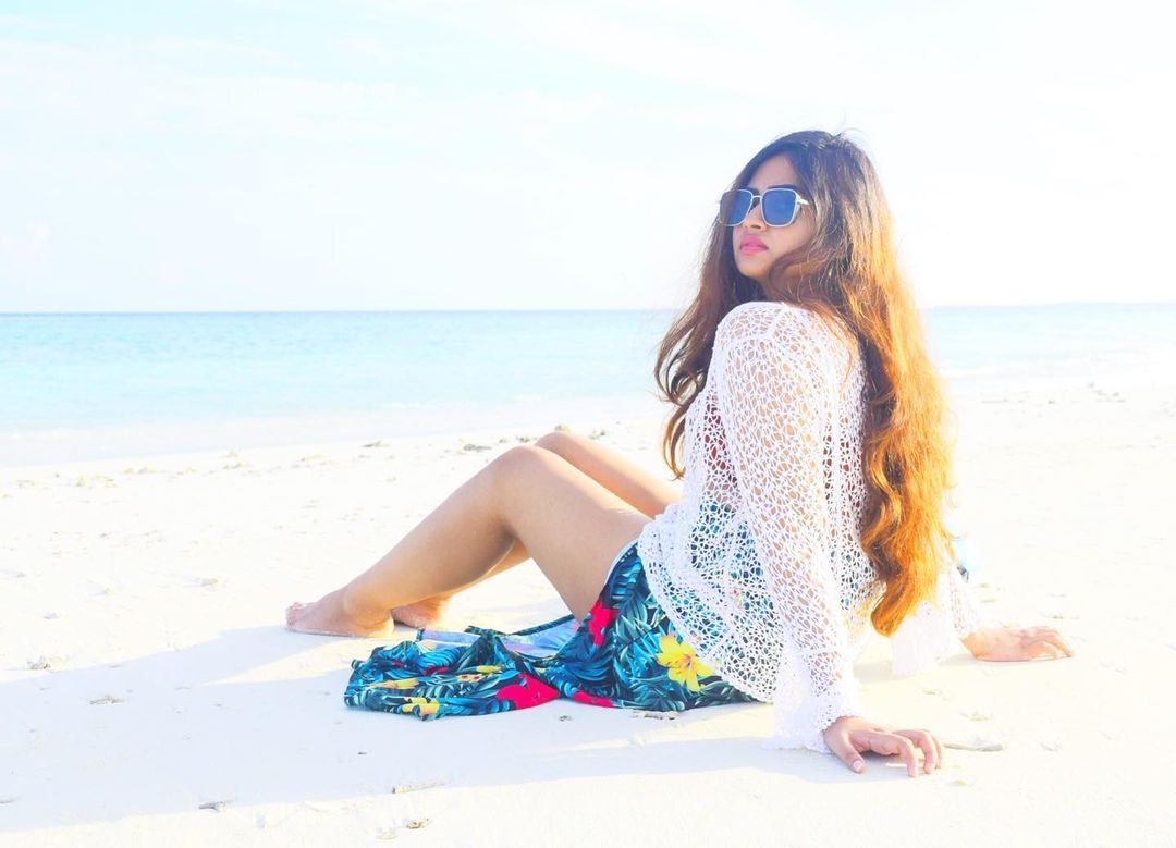 Shalin Zoya's Stunning Ensemble: A Look of Grace