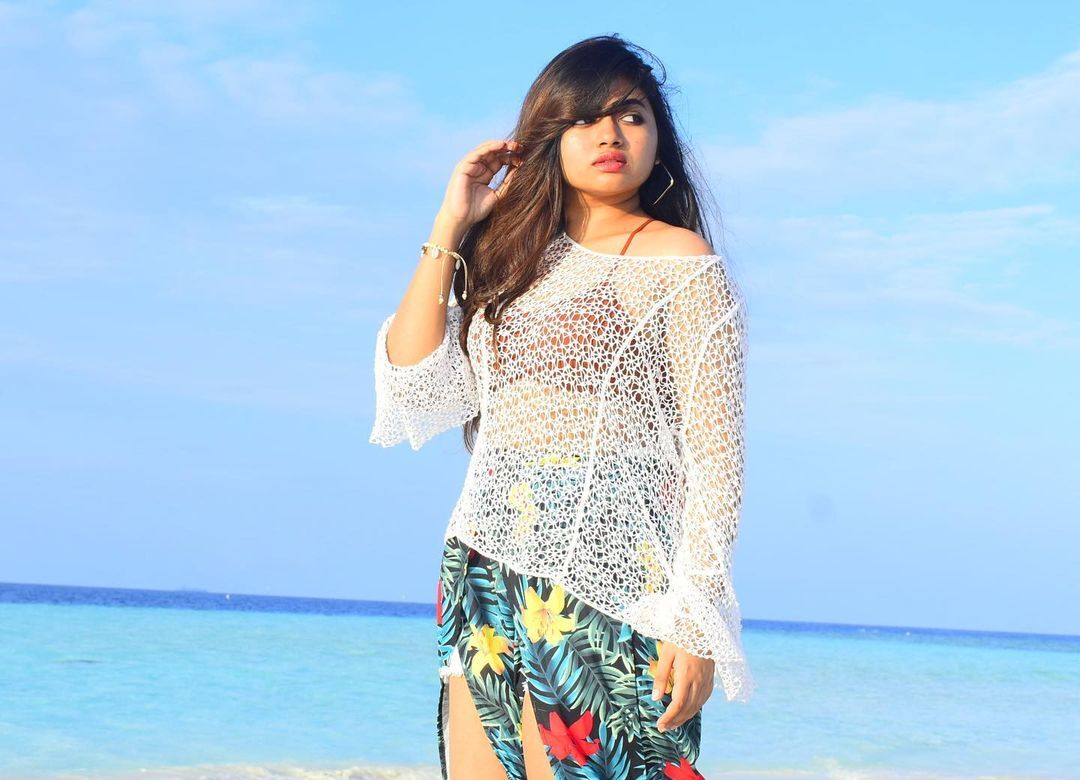 Shalin Zoya's Stunning Ensemble: A Look of Grace