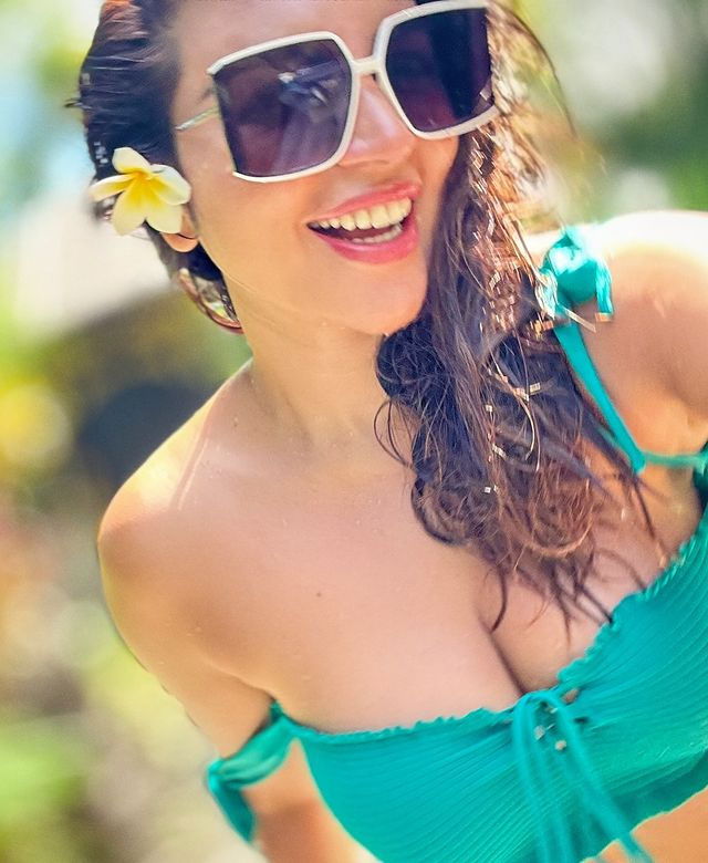 Shama Sikander's Poolside Summer Vibe Check!